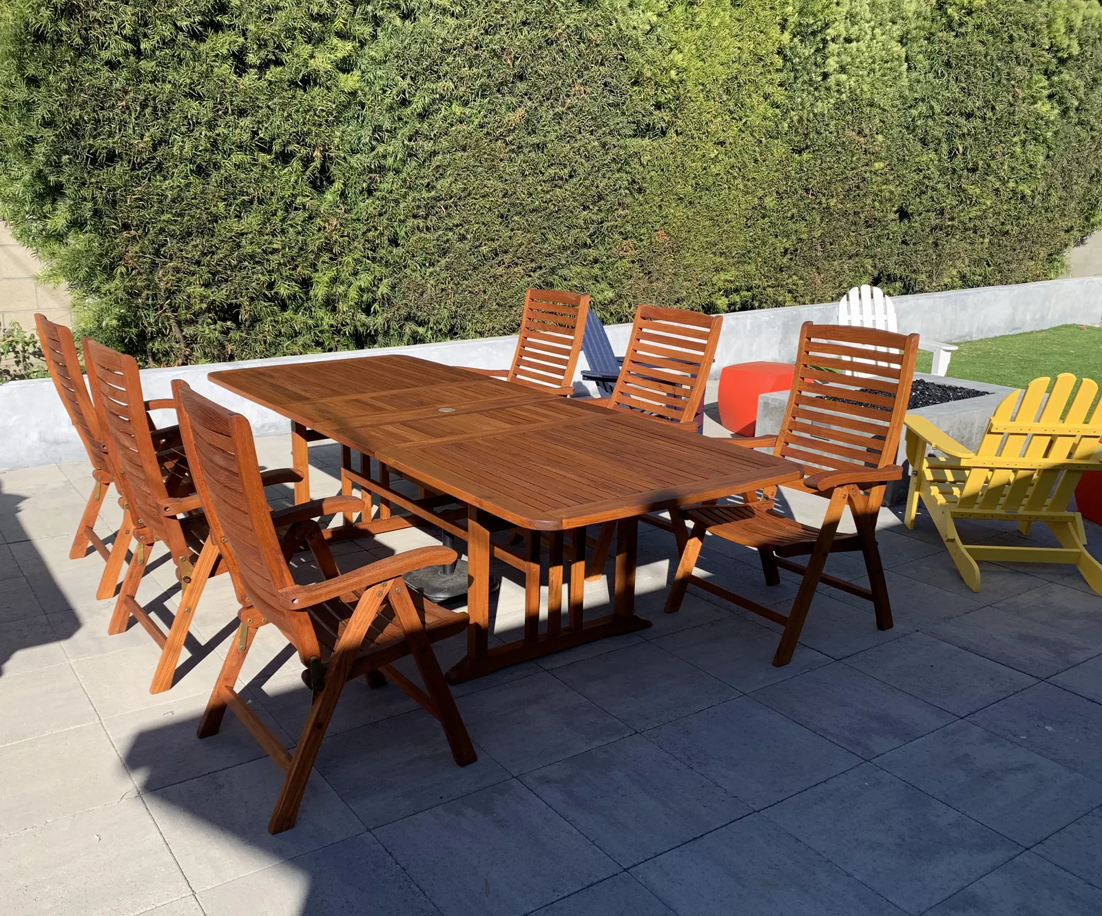 Outdoor table and chairs after restoration